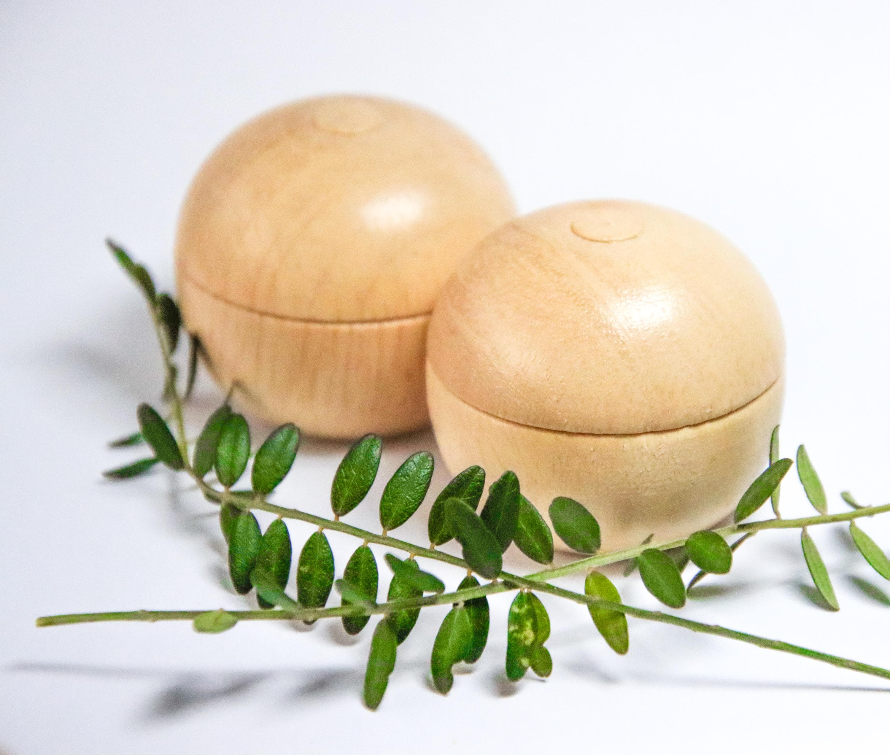 Solid Perfume Slice of Heaven in Wood Pot