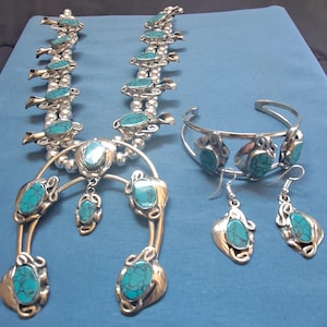 ENORME set di gioielli con collana, orecchini e bracciali in argento turchese con fiori di zucca