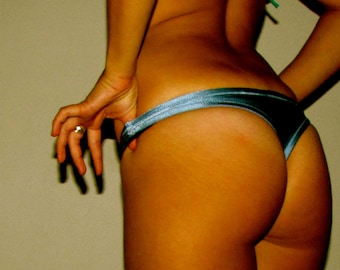 INDIE Kleidung - Thong Bikini Bottom - gl&auml;nzend hellblau