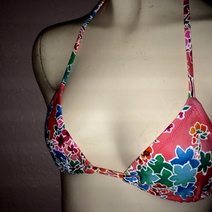 INDIE ATTIRE - String Bikini Top - Pink Floral Print