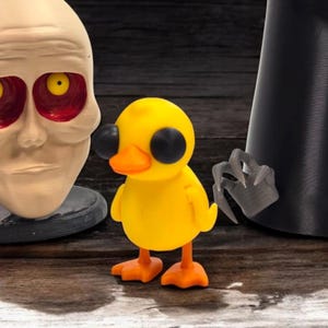 R.E.P.O. Apex Predator Duck Figure avec des ailes battantes
