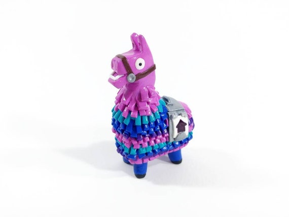 Gateaux Lama Fortnite - 570 x 428 jpeg 16kB