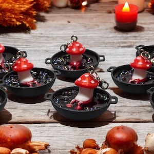 Walking Mushroom Stew Dungeon Meshi Charm