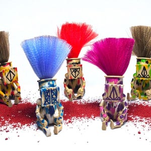 Expedition 33 Gestral Sitting Figurine