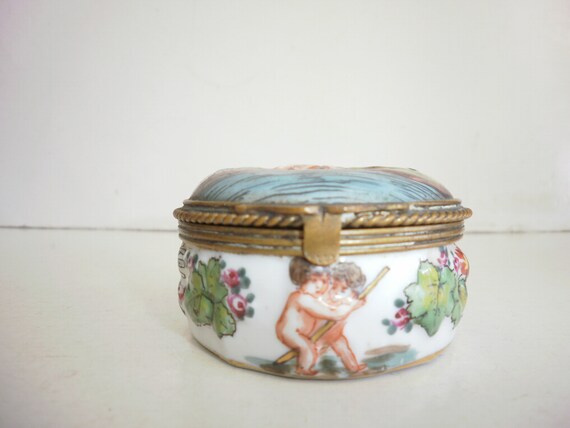 Vintage Hand Painted Small Italian Ceramic Floral Capodimonte Style Trinket Basket