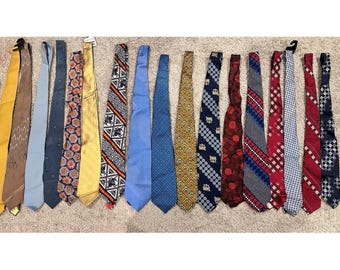 Hermès - Lotto Di Quattro Cravatte | Luxury Fashion | , Casa D'aste - Foto 9