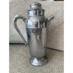 Vintage 12&quot; Etched Chrome Art Deco Martini Cocktail Shaker
