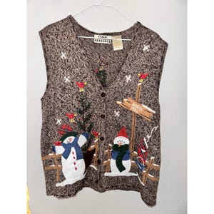 Vintage One Resource Women&#39;s Large Applique Snowmen Christmas Sweater Vest Brown