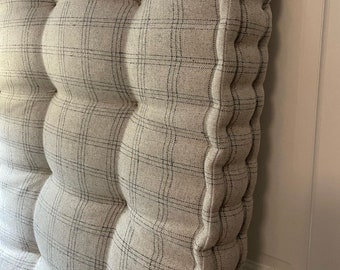 French tufted cushion in plaid flannel