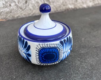 Decorline Petite Pottery Lidded Bowl Italy