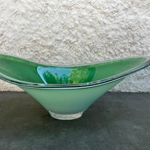 Paul Kedelv Coquille Glass Centerpiece Bowl Flygsfors Sweden Green White 18”