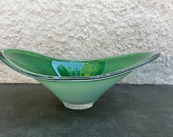 Paul Kedelv Coquille Glass Centerpiece Bowl Flygsfors Sweden Green White 18” +