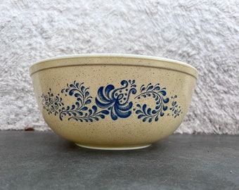 Vintage Pyrex Homestead Mixing Nesting Glass Bowl 404 Beige Blue