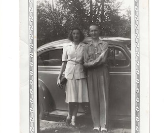 1941 Couple Photo: Vintage Car, Elko Border - Found Snapshot