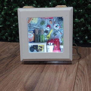 handmade weed/drug den/mini diorama