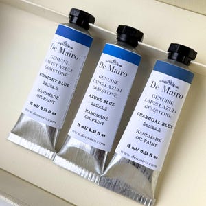 De Mairo Sare Sang Blue oil paint set with Midnight Blue, Azure Blue, and Charcoal Blue 15ml tubes.
