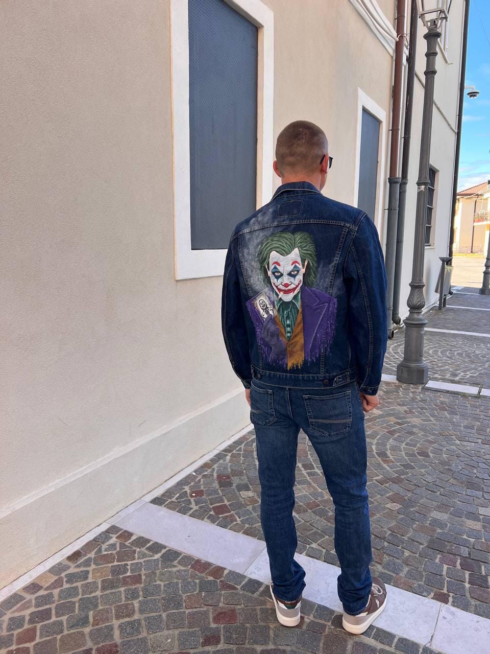 手描き デニムジャケット 一点物 ハンドペイント 古着　joker ジョーカー Hand-painted Joker Levi's Denim Jacket, Wearable Art - Etsy