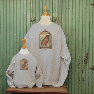 Vintage Birdcage sweatshirt, Bird lithograph, Mommy and me sweatshirt Bild 4