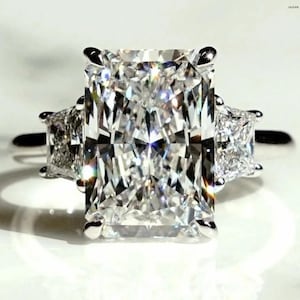 4CT Radiant Cut Three Stone Moissanite Engagement Ring 14K Solid Gold Trapezoid Side Stone Anniversary Wedding Gift For Girlfriend