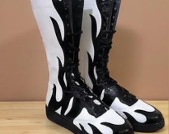 Botas de lucha blancas y negras hechas a mano / Zapatos de ring profesionales de cuero con cordones / Calzado de lucha de combate largo personalizado para hombres y mujeres