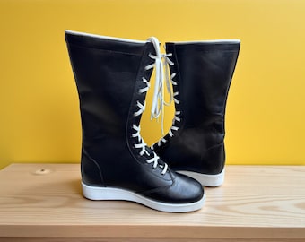 Botas largas de lucha libre hechas a mano, zapatos blancos de lucha libre profesional, zapatos de lucha libre de cuero, equipo de ring profesional personalizado, botas de lucha libre con cordones personalizadas