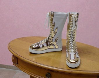 Botas largas de lucha hechas a mano, zapatos blancos de lucha profesional, zapatos de cuero, equipo de lucha profesional personalizado, botas con cordones personalizadas