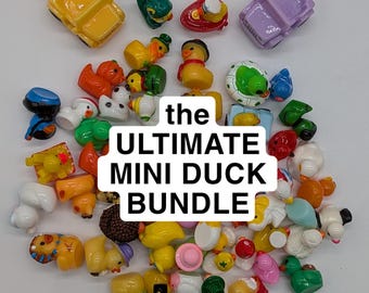 ZESTAW ULTIMATE DUCK - 80 miniaturowych kaczek z żywicy: 34 zwykłe, 25 rzadkich, 3 ultrarzadkie, 2 mini jeepy i wiele więcej!! Kolekcja miniaturowych kaczek z żywicy