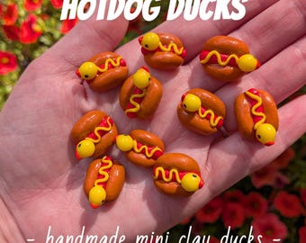 Handgefertigte Hotdog-Enten, Mini-Entenanhänger aus Harz und Ton