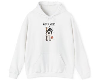 Sudadera con capucha Witch Vibes: sudadera unisex acogedora para Halloween, moda de otoño, regalo para amantes de las brujas, atuendo lindo y cómodo.