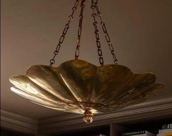 Wiszący żyrandol inspirowany stylem art déco