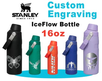 16 Unzen Stanley IceFlow Flasche | Personalisierte Edelstahlflasche | Lasergravierte Flasche mit integriertem Verschlusshalter und Deckel.