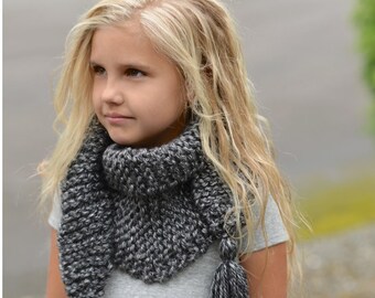 Knitting PATTERN-The Galloway Scarf (Small, Medium, Large sizes)