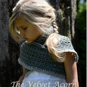 CROCHET PATTERN-The Bastian Shawl One size shawlette image 2