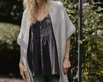 KNITTING PATTERN-The Felton Wrap (one size)