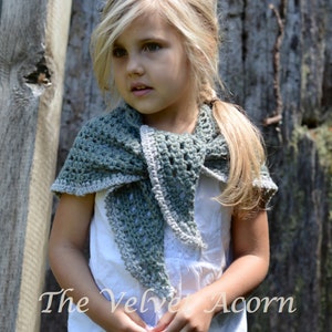 CROCHET PATTERN-The Bastian Shawl One size shawlette image 4