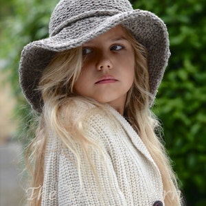 KNITTING PATTERN Freelyn Brim Hat Small, Medium, Large and XLarge sizes image 3