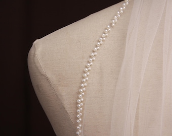 OZ40/ Bridal Veil with Pearl Trim, Simple Elegant Wedding Veil, Classic Tulle Veil with Pearl Edge, Handmade Veil for Bride