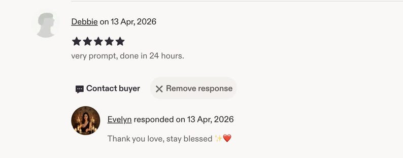 Puede incluir: Una interfaz de rese&ntilde;a de cliente digital que muestra una calificaci&oacute;n de cinco estrellas de Debbie el 13 de abril de 2026, con el texto very prompt, done in 24 hours, junto a una respuesta del vendedor Evelyn diciendo Thank you love, stay blessed.