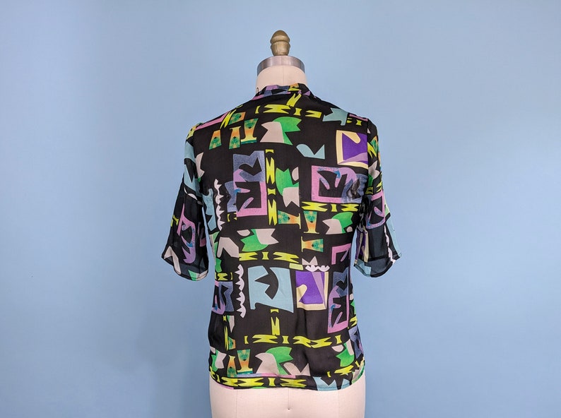 Vintage 90s Slinky Bias Cut Geometric Print Blouse, 1990s Cowl Neck Silk Chiffon Short Sleeve Top image 6