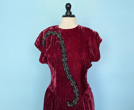 Vintage 30s Burgundy Velvet Full Length Evening G… - image 9