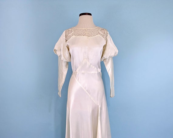 Vintage 1930s Ivory Silk Long Sleeve Wedding Gown… - image 7