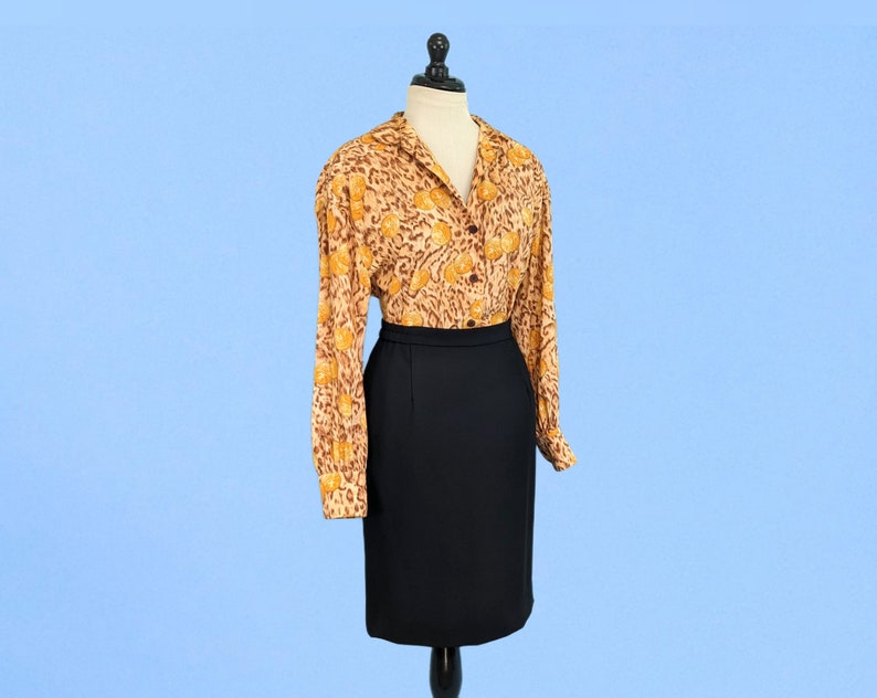 Vintage 80s Black Crepe Pencil Skirt, 1980s High Waist Fitted Skirt image 2