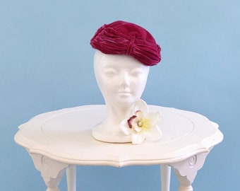 Vintage 1950s Velvet Magenta Pillbox Hat, Elegant Vintage 50s Cocktail Hat