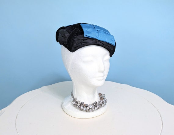 Vintage 1950s Black Velvet Cocktail Hat, Elegant … - image 3