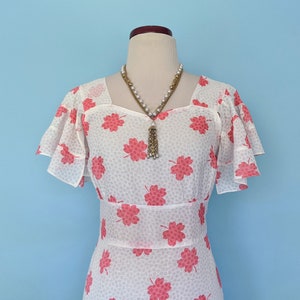 Vintage 1930s Flutter Sleeve Floral Day Dress, Vintage 30s Art Deco Romantic Cotton Sundress, 1930s Pink and White Gown image 2