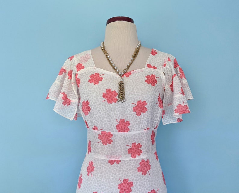 Vintage 1930s Flutter Sleeve Floral Day Dress, Vintage 30s Art Deco Romantic Cotton Sundress, 1930s Pink and White Gown image 2