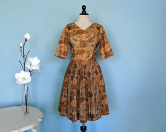 Vintage 50s/Early 60s Floral Print Day Dress, 1950s Dress with Full Pleated Skirt