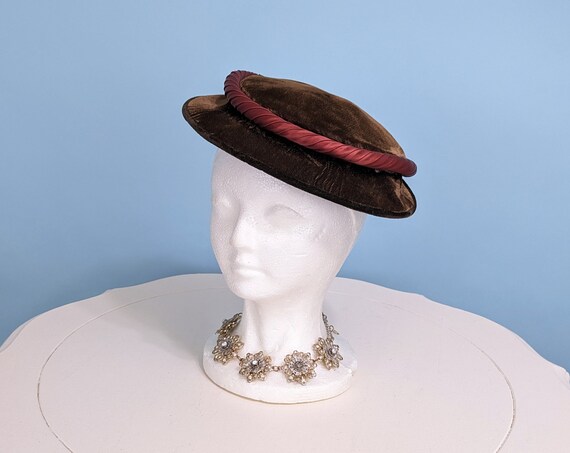 Vintage 1950s Brown Velvet Tilt Hat, Vintage 50s … - image 2