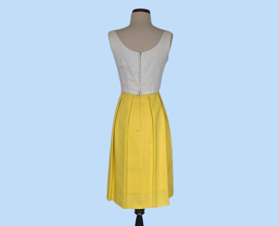 Vintage 60s Yellow and White Linen Day Dress, 196… - image 6