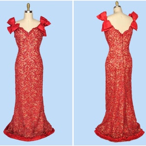 1980er Jahre Bob Mackie Spitze und Pailletten Abendkleid, Atemberaubende Designer Rote Meerjungfrau Formale Ballkleid